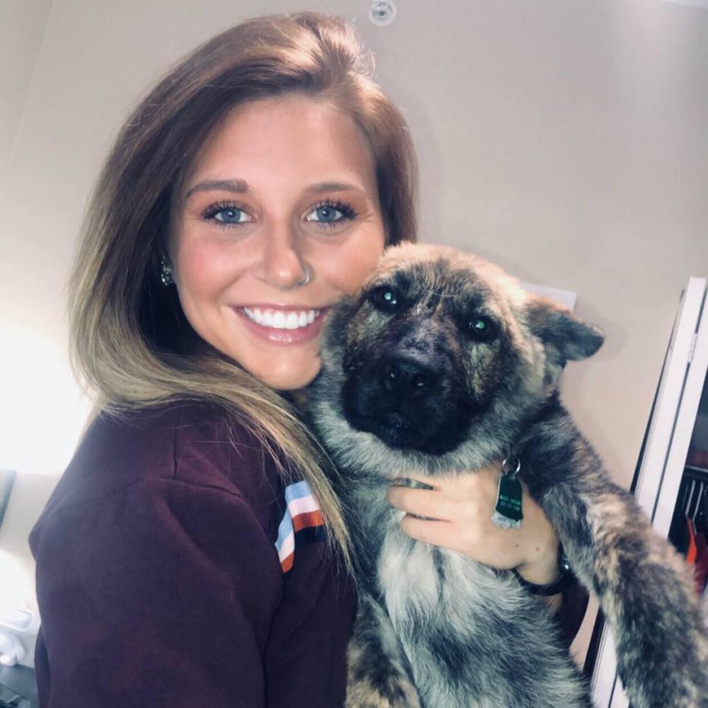 Meet your Posher, Hannah